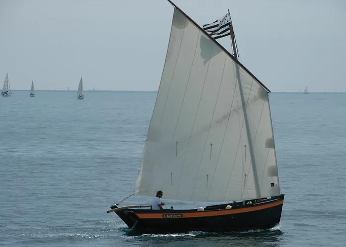 Votre Vue, La Mer, Les Bateaux !!! Wir Sprechen Flieben Deutsch, Touristentipps, We Speak English